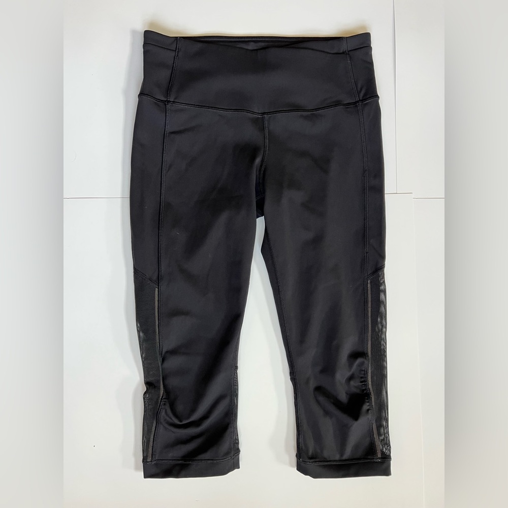Lululemon Black Crop Mesh Side Panel Women’s Leggings Size 6 - Picture 1 of 4